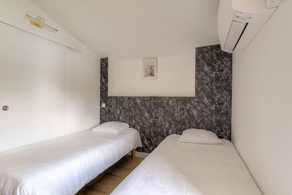 Le Francfort - Les Appartements De L'Olivier Loyettes Ngoại thất bức ảnh